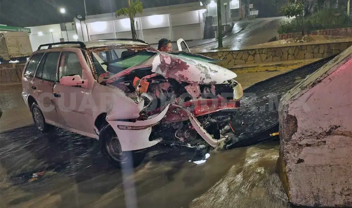 Dos lesionados al chocar Pointer frente a La Antorcha