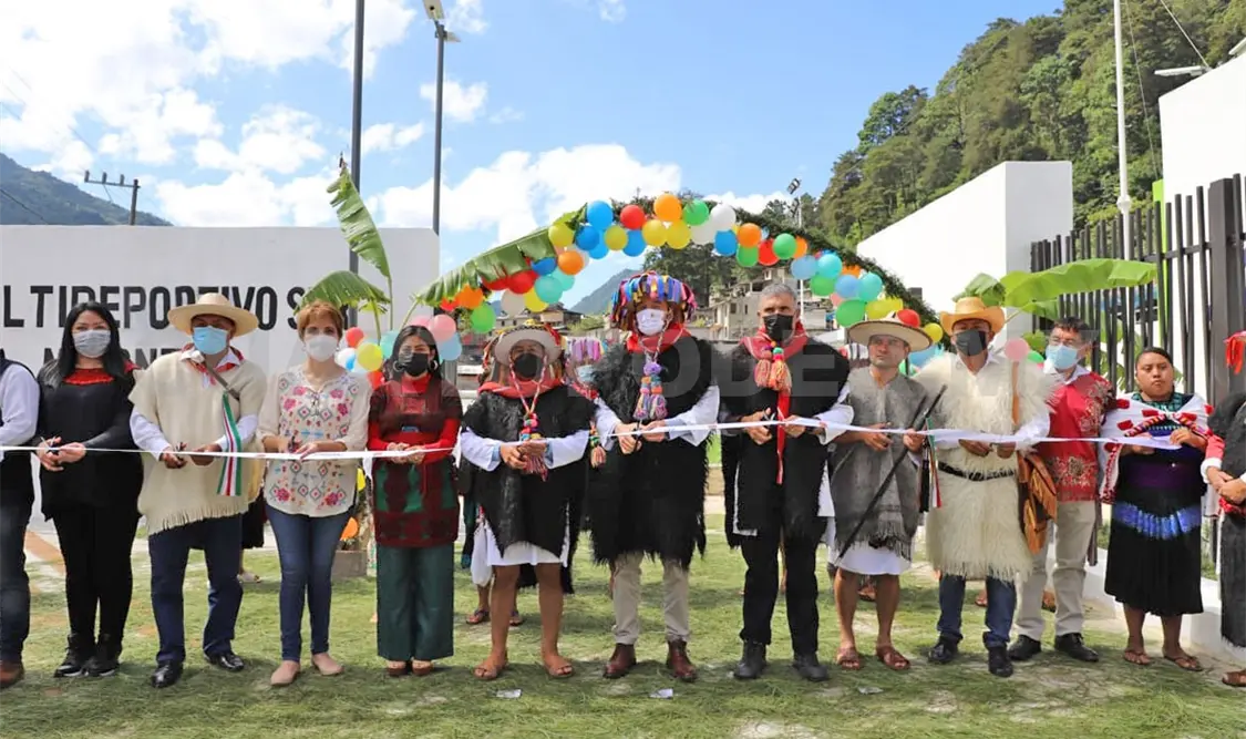 Inaugura REC obra vial y multideportivo