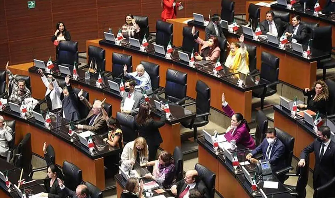 Senado dispensa primera lectura a dictamen de GN