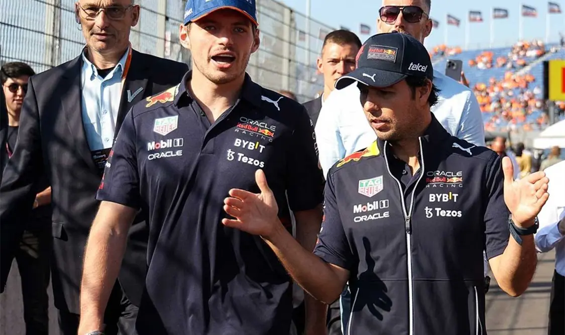 Checo y Verstappen, penalizados para GP Italia