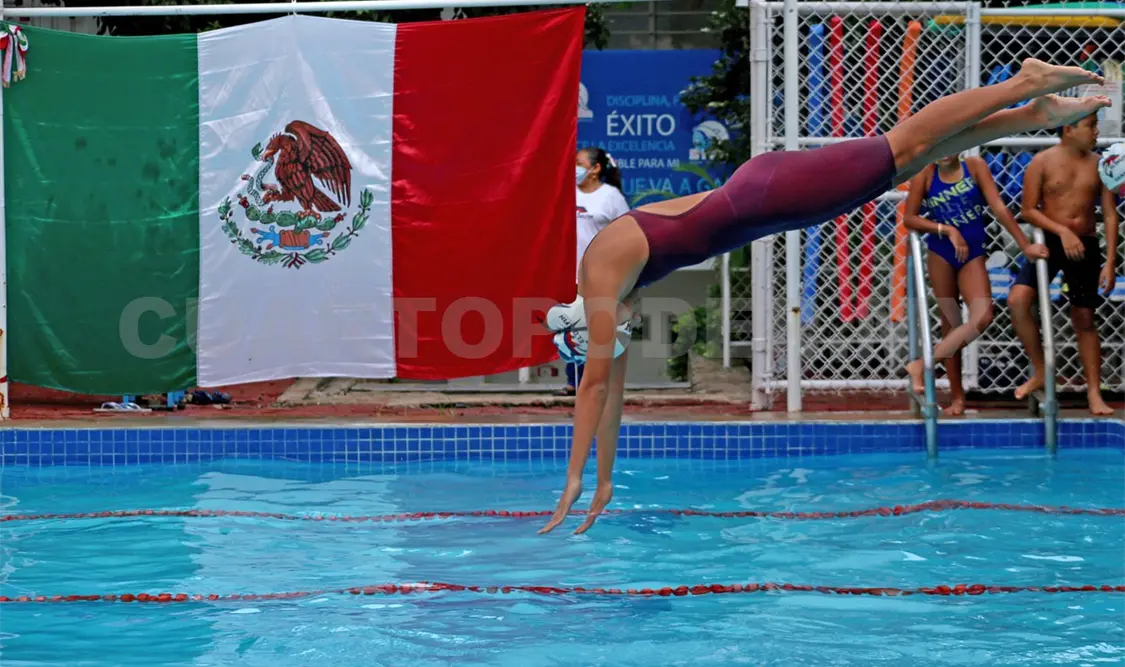 Fiesta acuática para celebrar a México