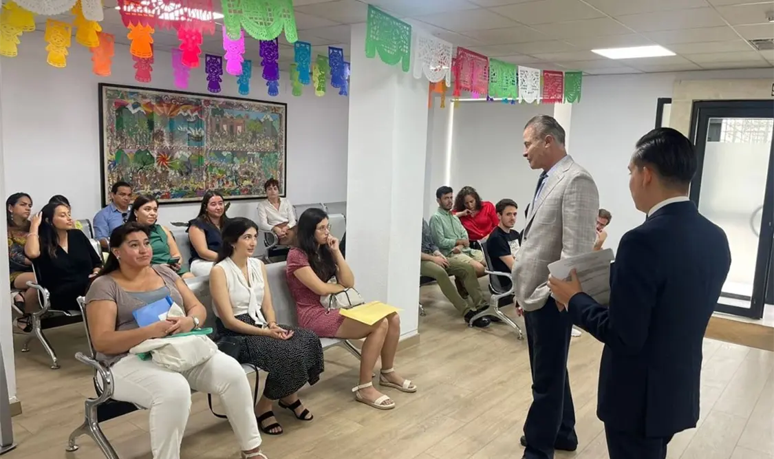 Entregan a mexicanos en España CFAP