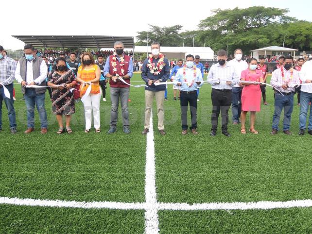 Inaugura REC rehabilitación de Unidad Deportiva