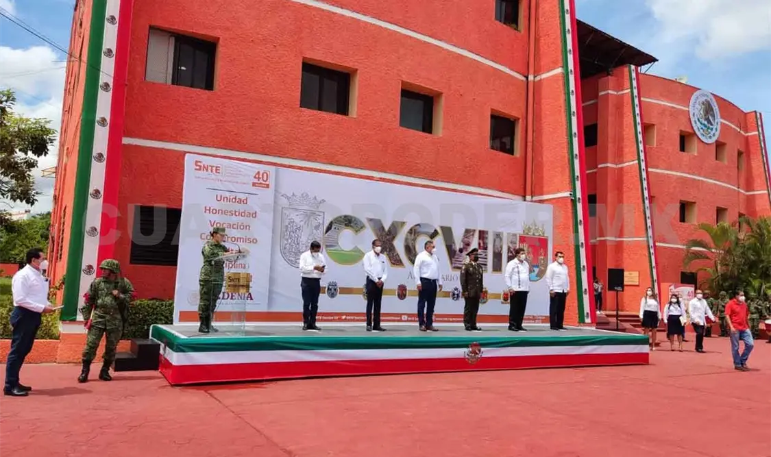 Celebra SNTE federación de Chiapas a México