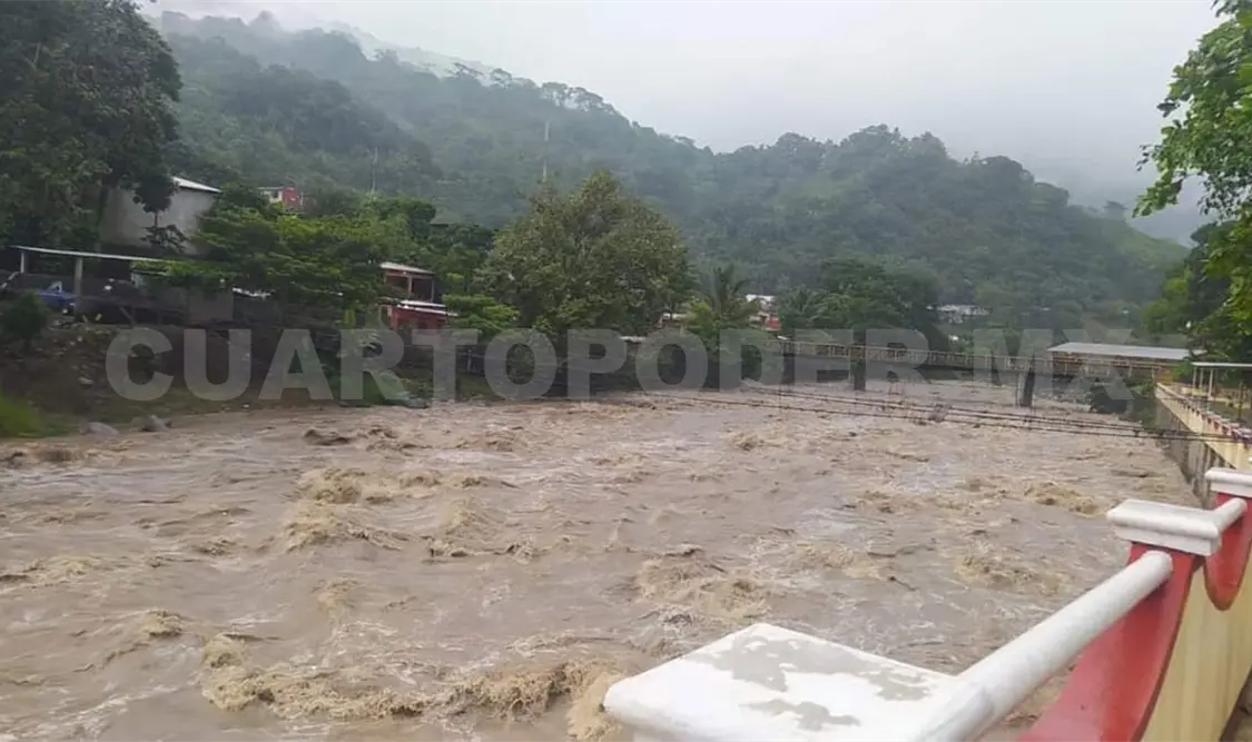 Ríos se han desbordado; tirantes hasta un metro