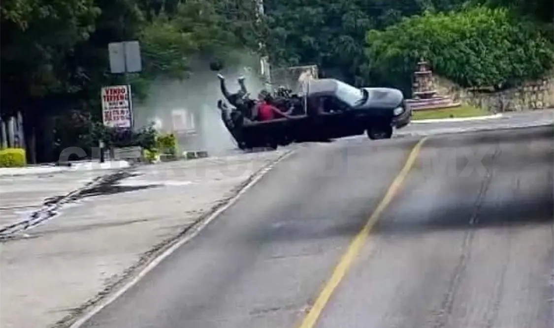 Autoridades indicaron que el accidente ocurrió en la carretera Panamericana, concretamente a la altura de la curva de “El Turcón”. Cortesía