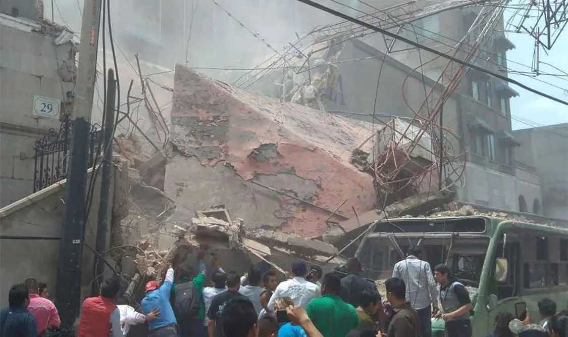 Faltan 6 mil 400 viviendas por reconstruir, a 5 años