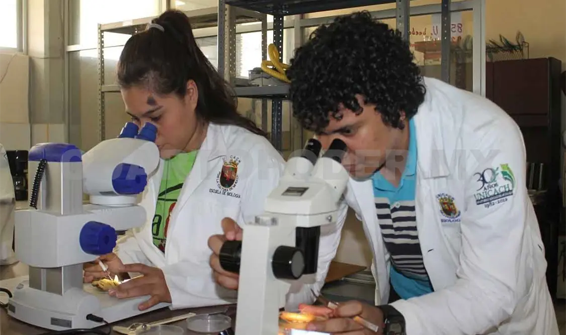 Fortalecen enseñanza de las ciencias con visión docente