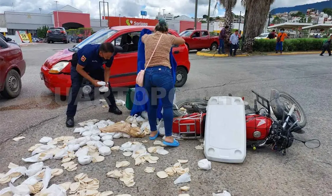 Impactan a un motorrepartidor de tortillas