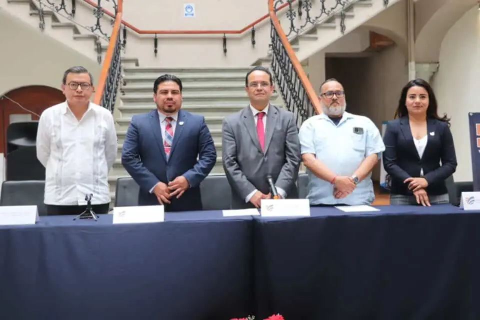Conferencia Magistral ”Órganos Constitucionales Autónomos y Régimen Presidencial”. Cortesía
