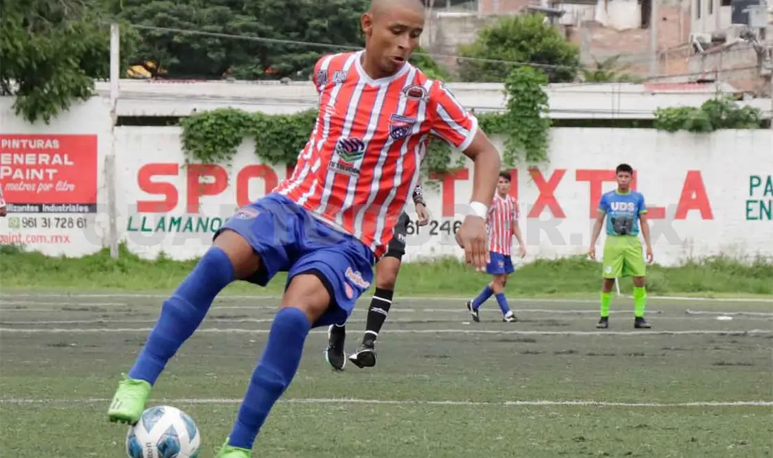 Mora elogió entrega y garra de sus pupilos