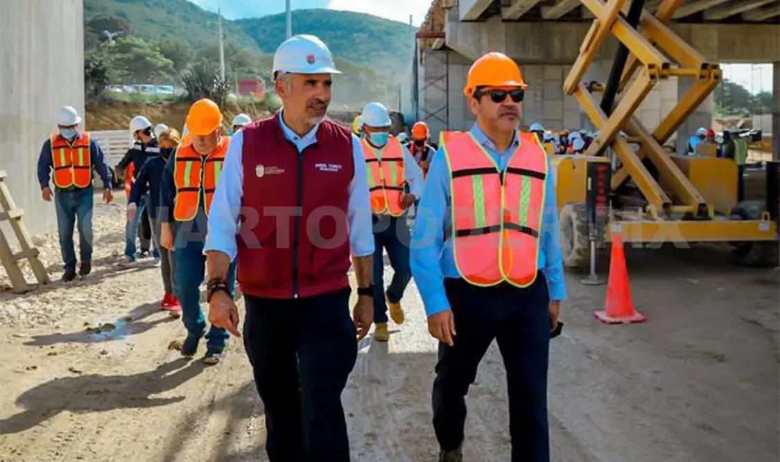 Recorren estudiantes obras en el libramiento Norte
