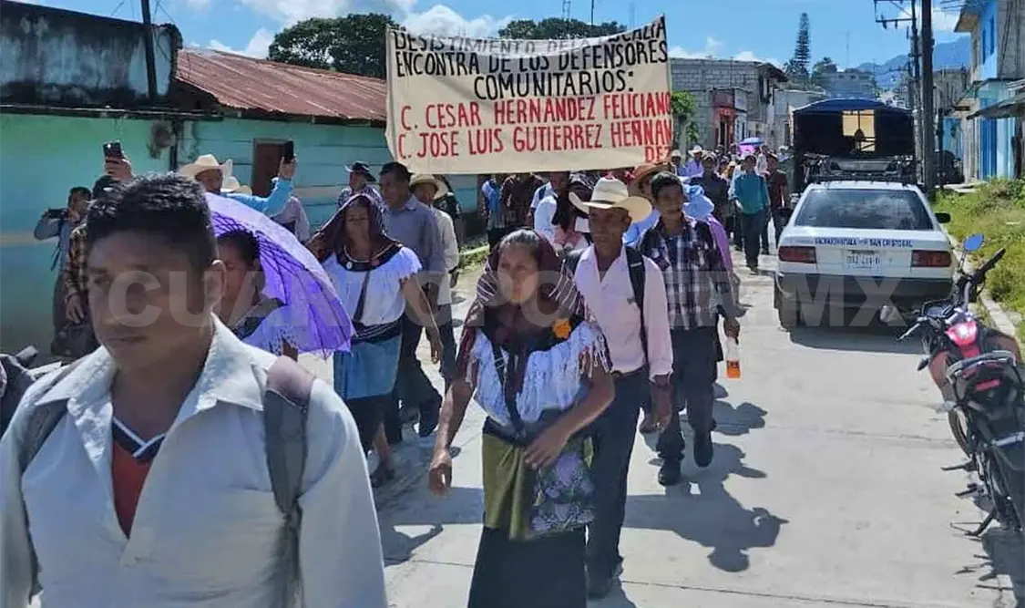 Peregrinan por la libertad de dos indígenas
