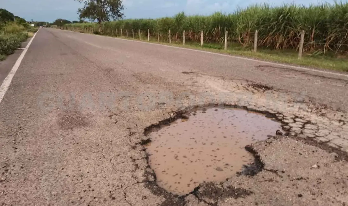 Denuncian pésimas condiciones de carretera