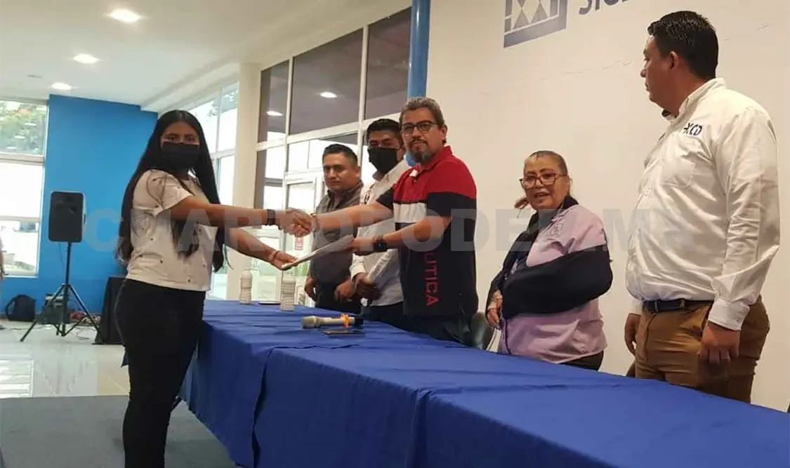 23 coordinaciones atienden analfabetismo en el estado