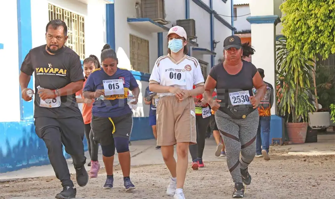 Más de 4 mil personas en carrera