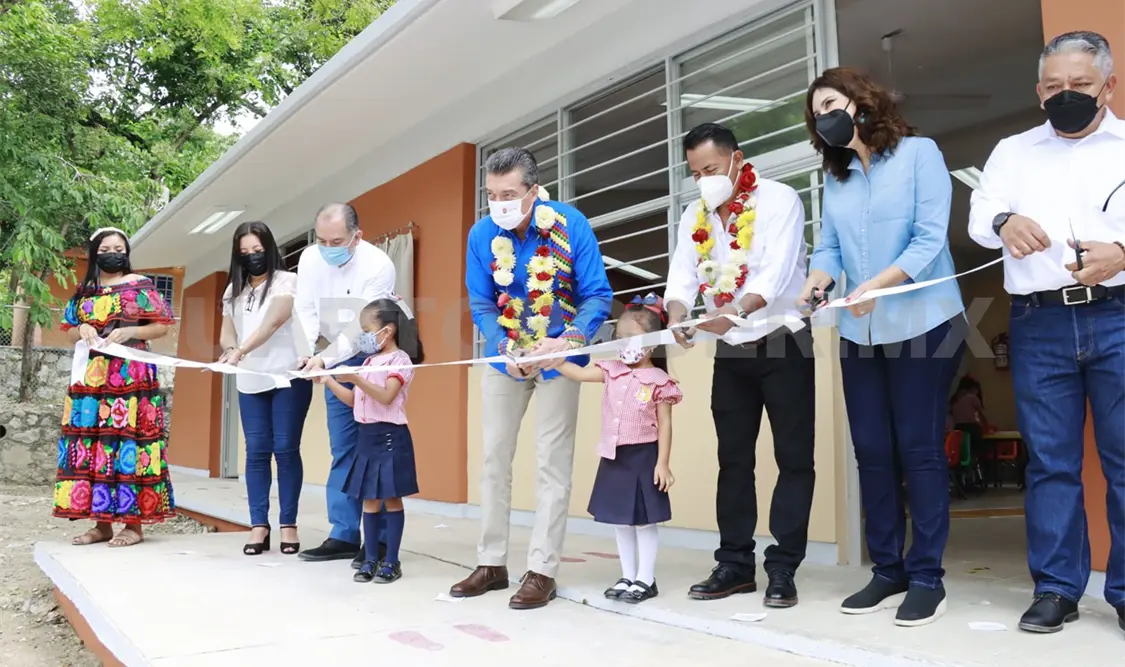 Inaugura Rutilio Escandón infraestructura educativa