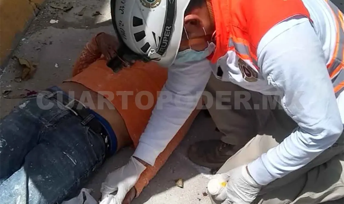Se electrocuta pintor en fraccionamiento