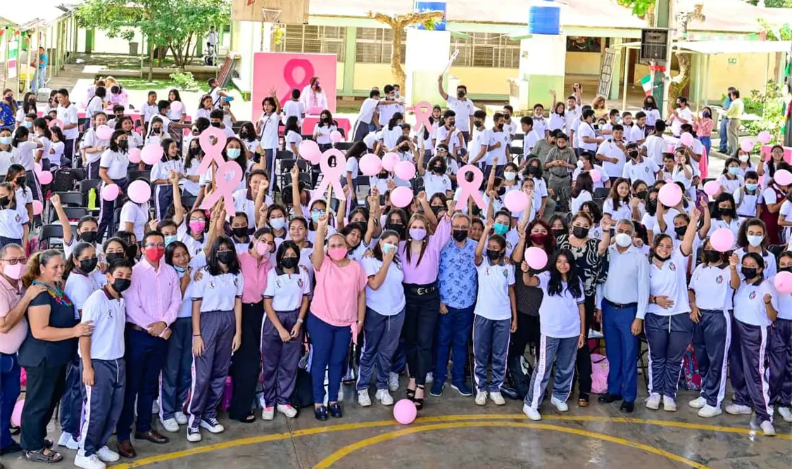 IMPULSA AYUNTAMIENTO DE TAPACHULA SENSIBILIZACIÓN DEL CÁNCER DE MAMA DESDE EDADES TEMPRANAS