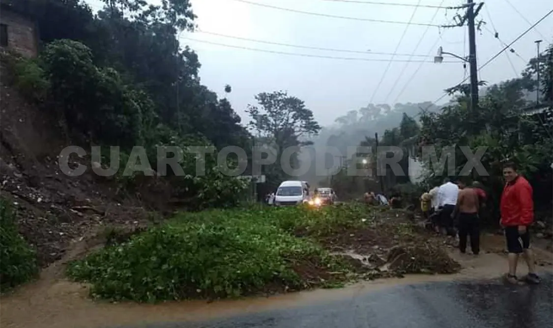 Derrumbes por fuertes lluvias en Tapachula
