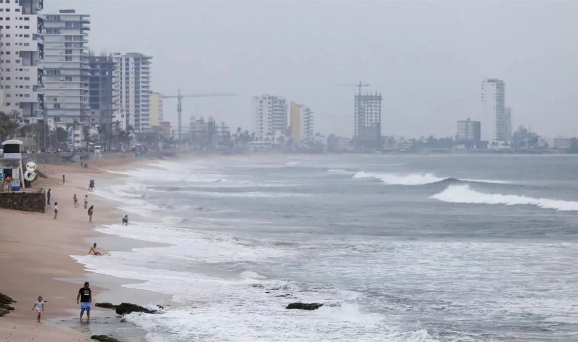 Orlene se degrada a tormenta tropical