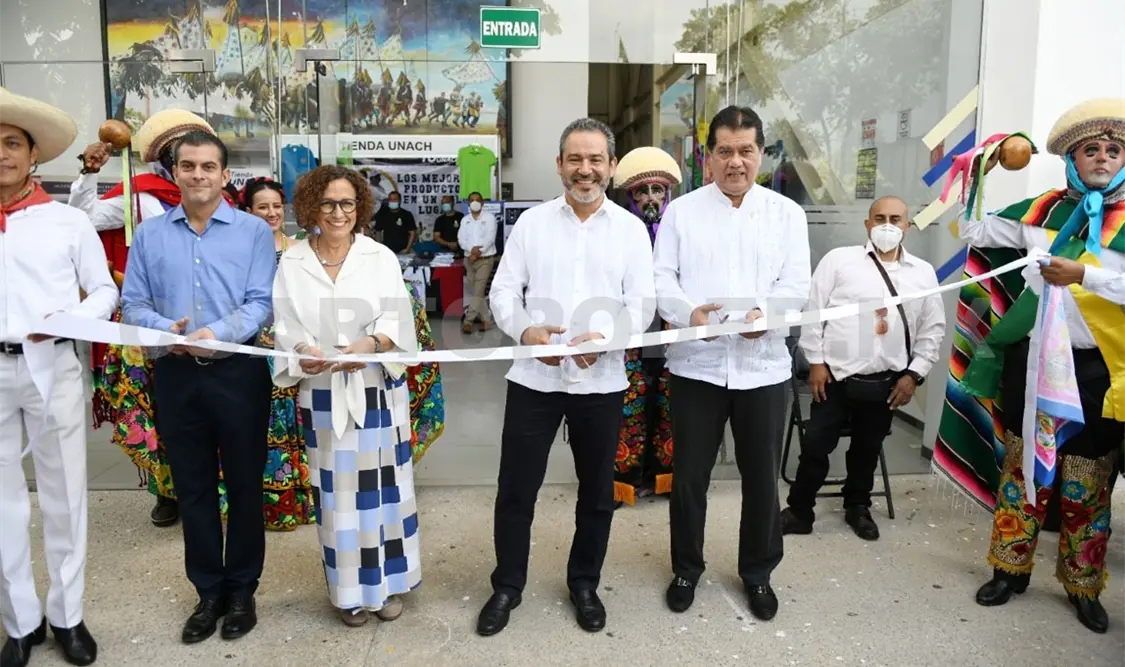 Inauguran actividades de la 9a. FIL-Unach