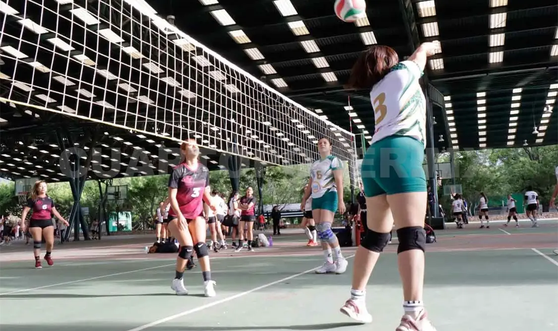 Instituto Hispano vence a Orquídeas 25-25