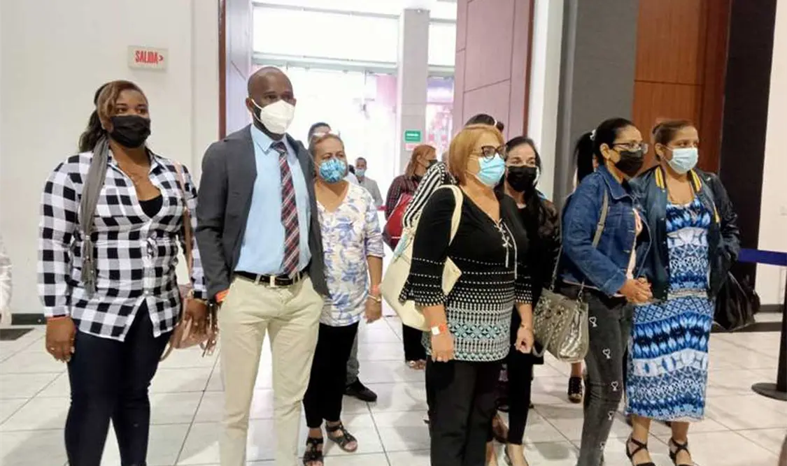 Suman 352 médicos cubanos en México