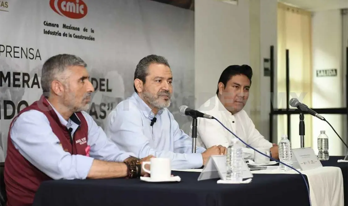 Se desploma puente de hamaca por fuertes lluvias
