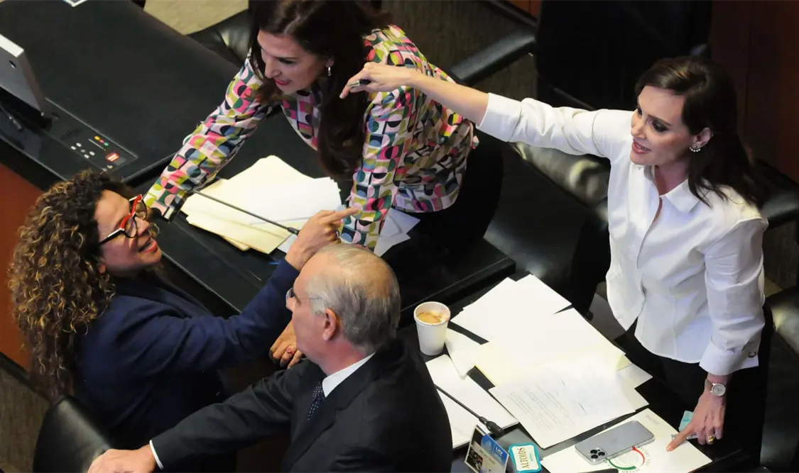 El presidente nacional blanquiazul felicitó a las y los senadores del PAN, por igual de otros partidos de oposición por mantenerse unidos y fuertes. Cortesía