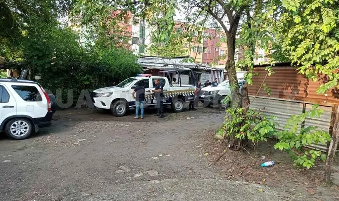 Aparece ahorcado al interior de su vivienda