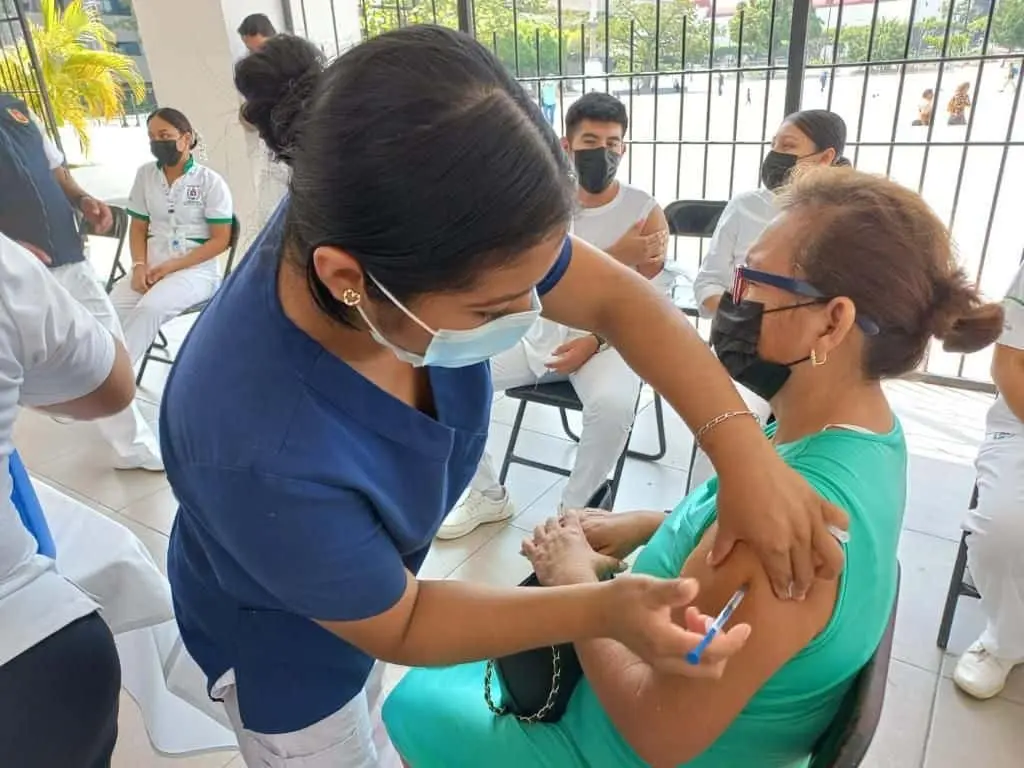 Inicia Secretaría de Salud Municipal vacunación contra Influenza