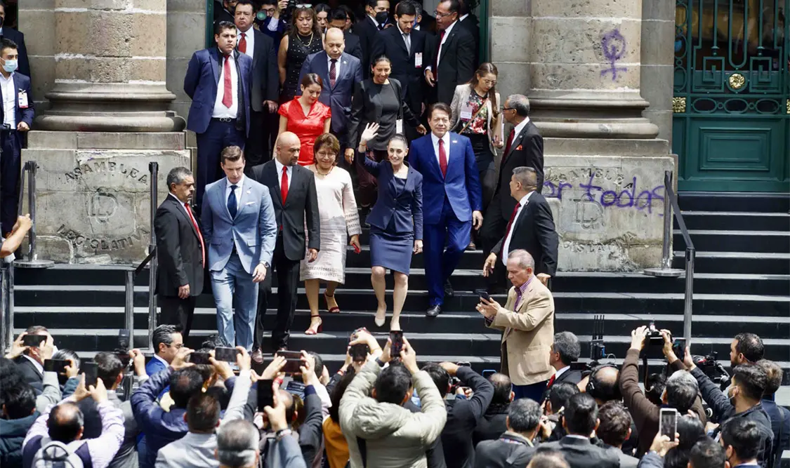 En IV Informe “destapan” a Sheinbaum