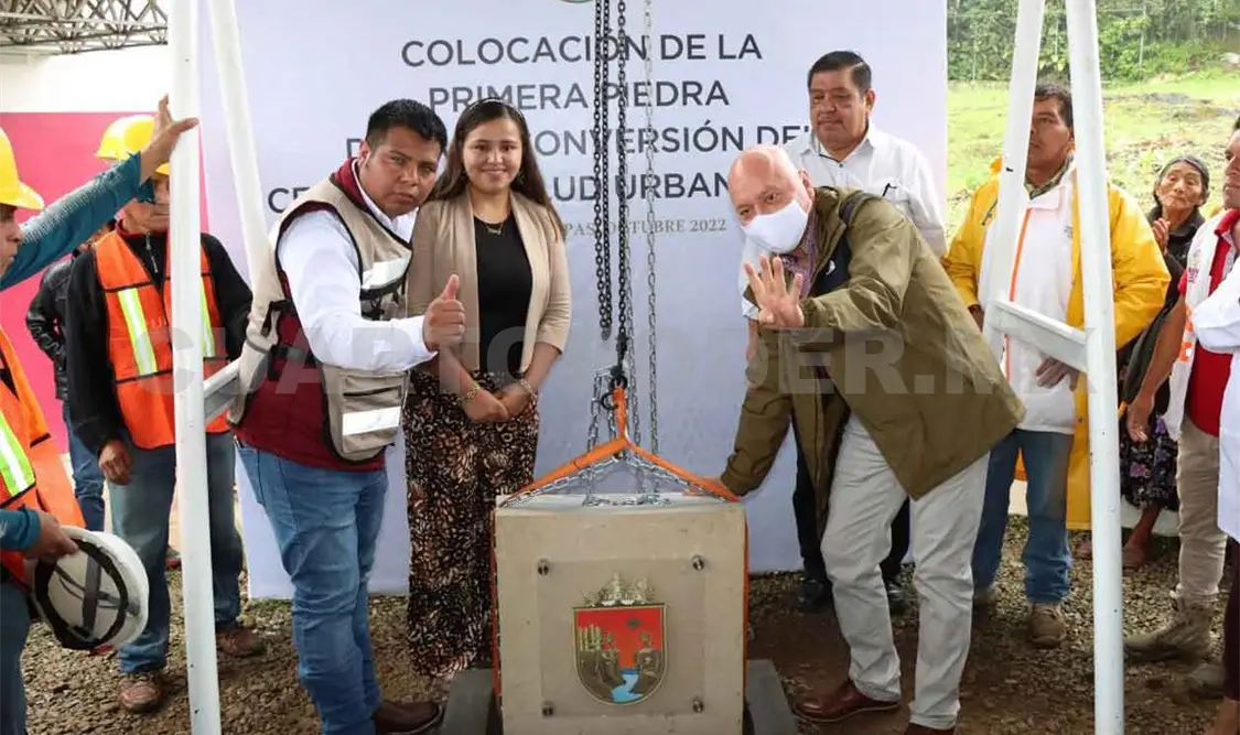 Gobierno cumple al pueblo de Rayón: Dr. Pepe Cruz