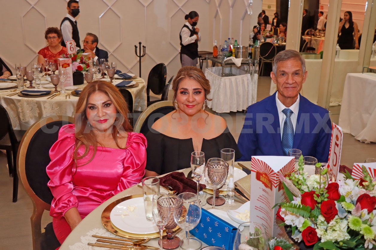 Grandioso festejo para Daniela