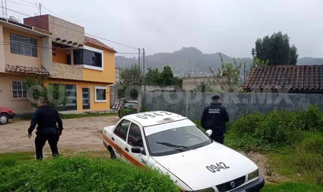Encuentran su taxi en un callejón de SCLC