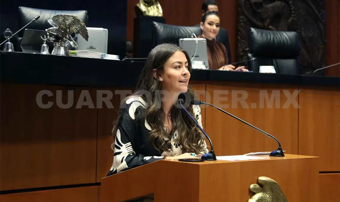 Sasil de León vota a favor de dictamen en el Senado