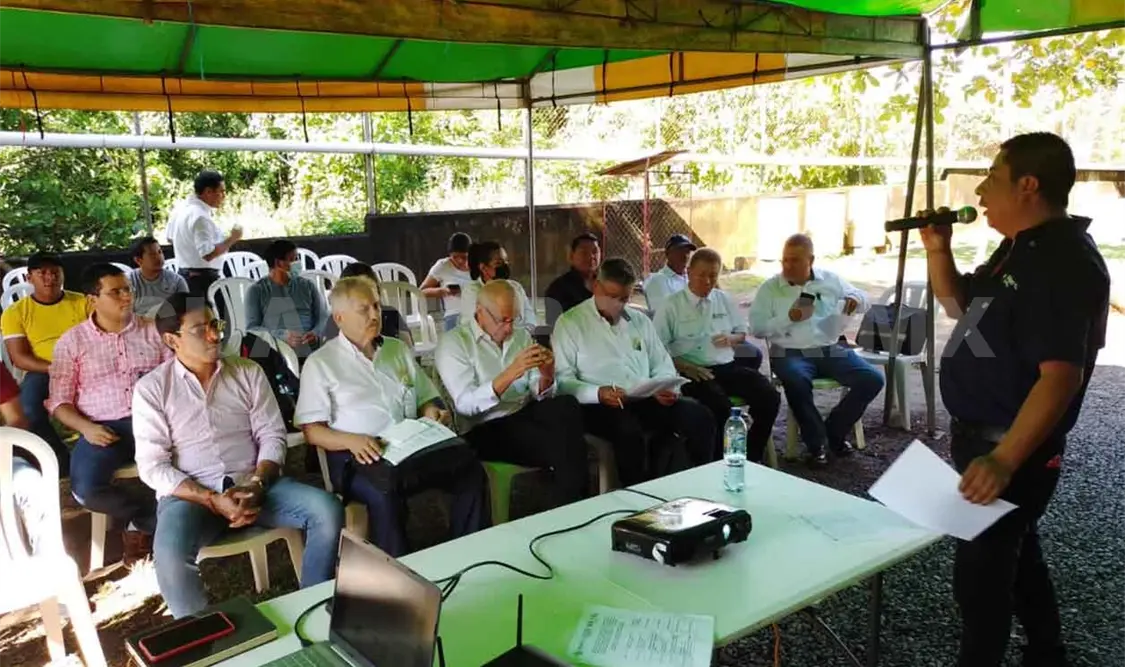 Estrecha Unach cooperación internacional