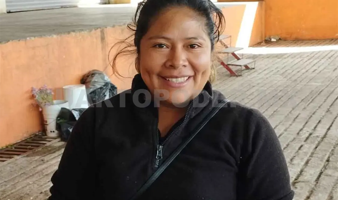 Vendedores de flores listos para Todos Santos