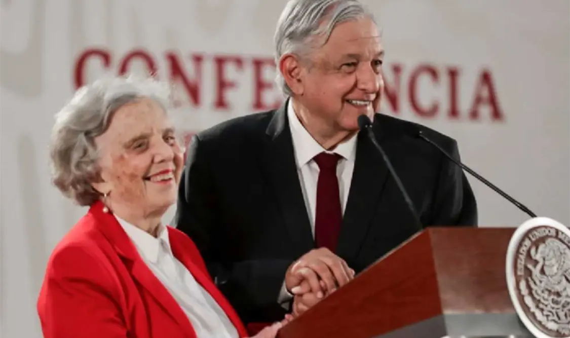 La escritora fue una de las invitadas especiales de la Feria Internacional del Libro de Monterrey. Cortesía