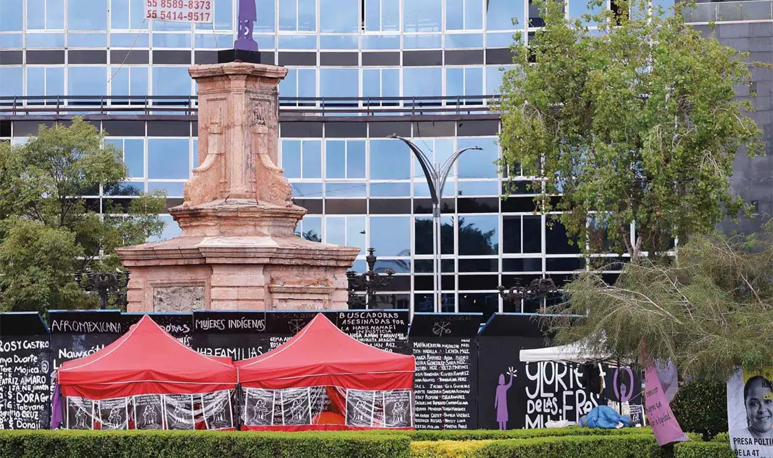 El 10 de octubre de 2020, el Monumento a Colón fue retirado por las autoridades capitalinas. Cortesía