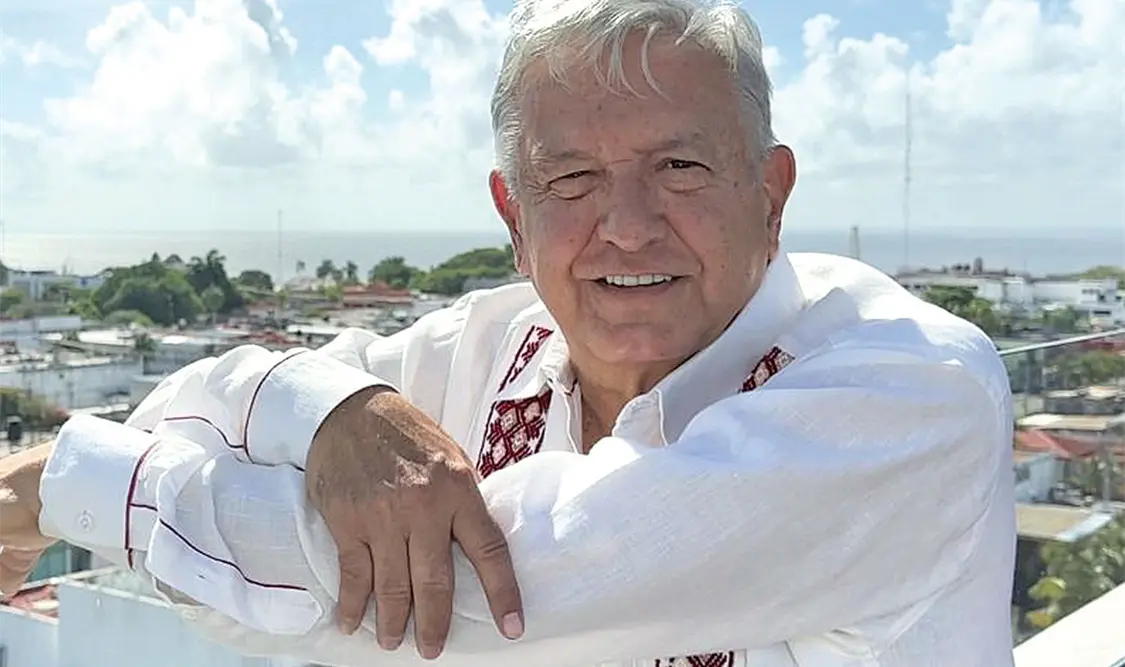 López Obrador comentó que nunca ha usado demasiado efectivo, aun menos tarjetas bancarias o cheques. Cortesía