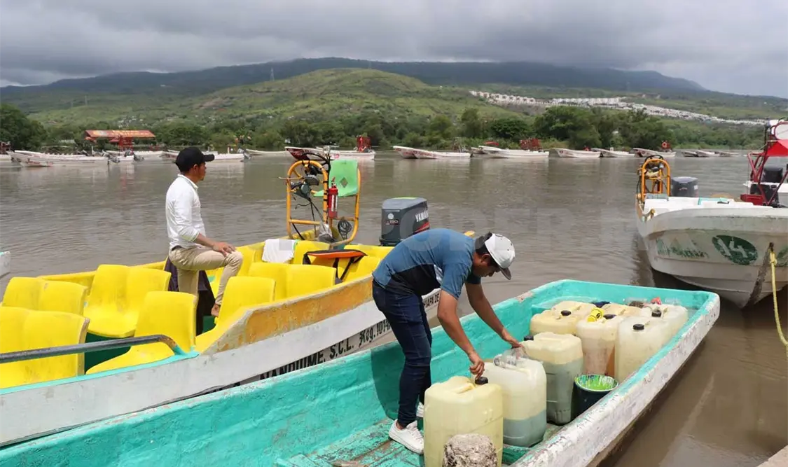 Pobladores del municipio de Osumacinta sostienen que los permisos con los que cuentan son de nivel federal. Diego Pérez / CP