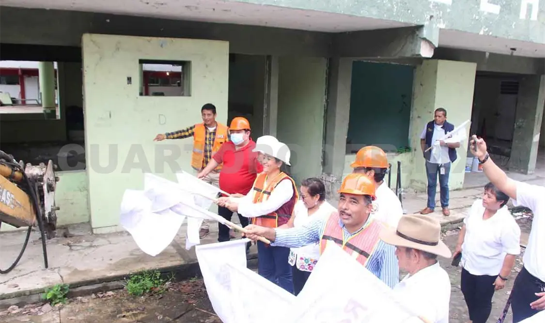 Inician demolición de escuela dañada por sismo del 2017