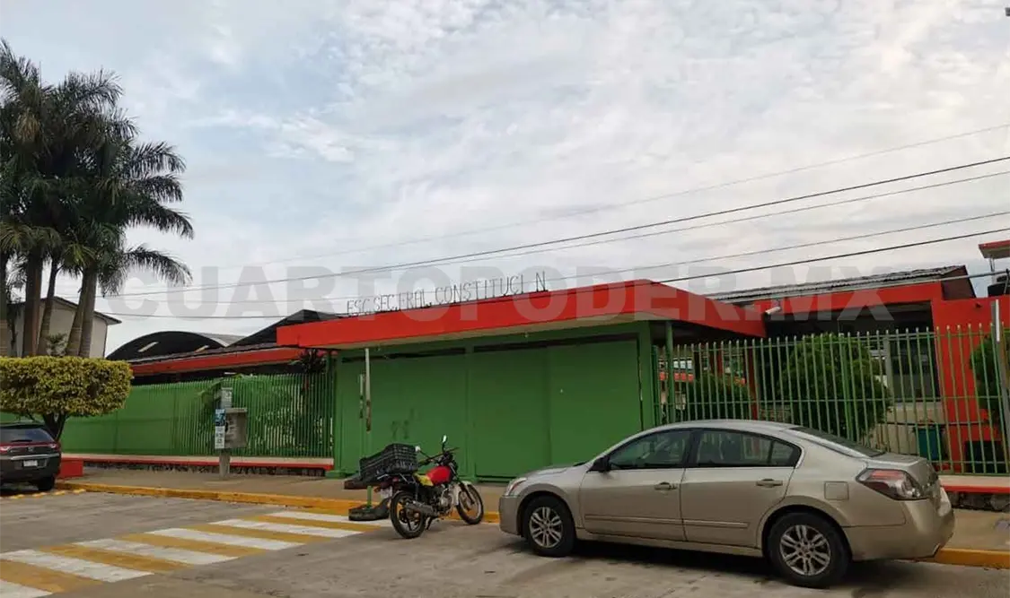 Por casos de intoxicación siguen sin clases