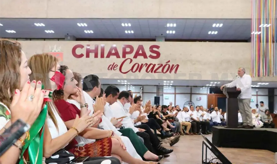 Asiste a diálogo encabezado por Adán Augusto