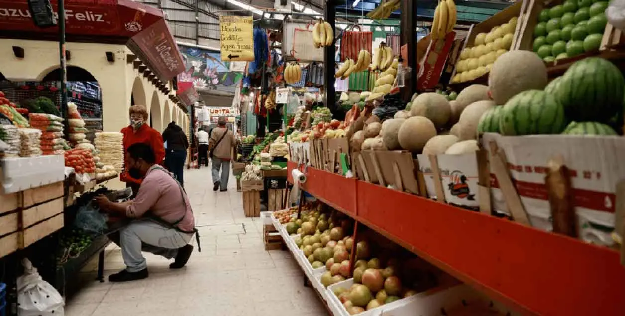 Estiman depreciación del peso de 20 %