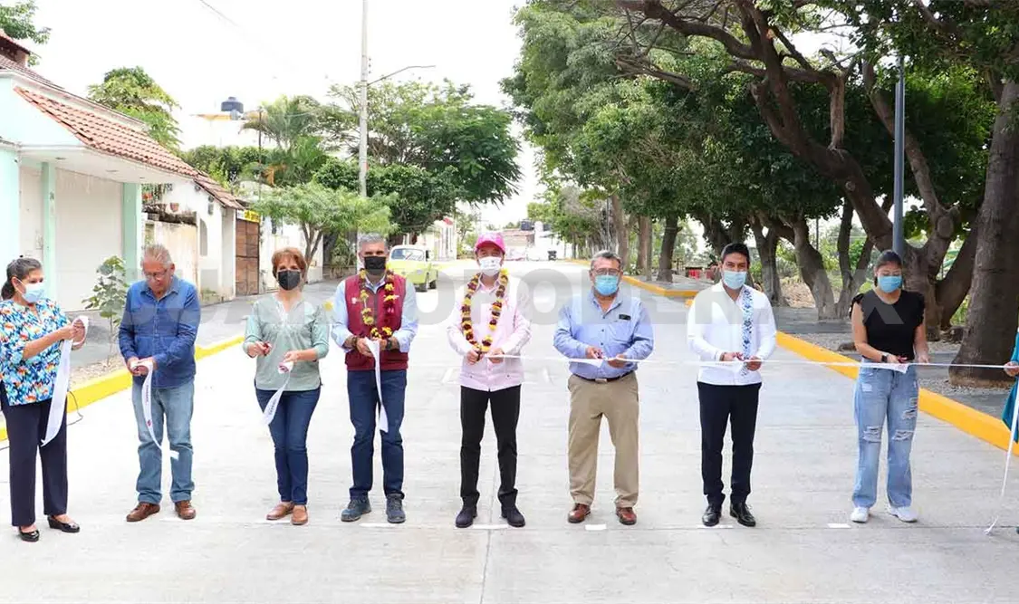Rutilio Escandón inaugura pavimentación de calles