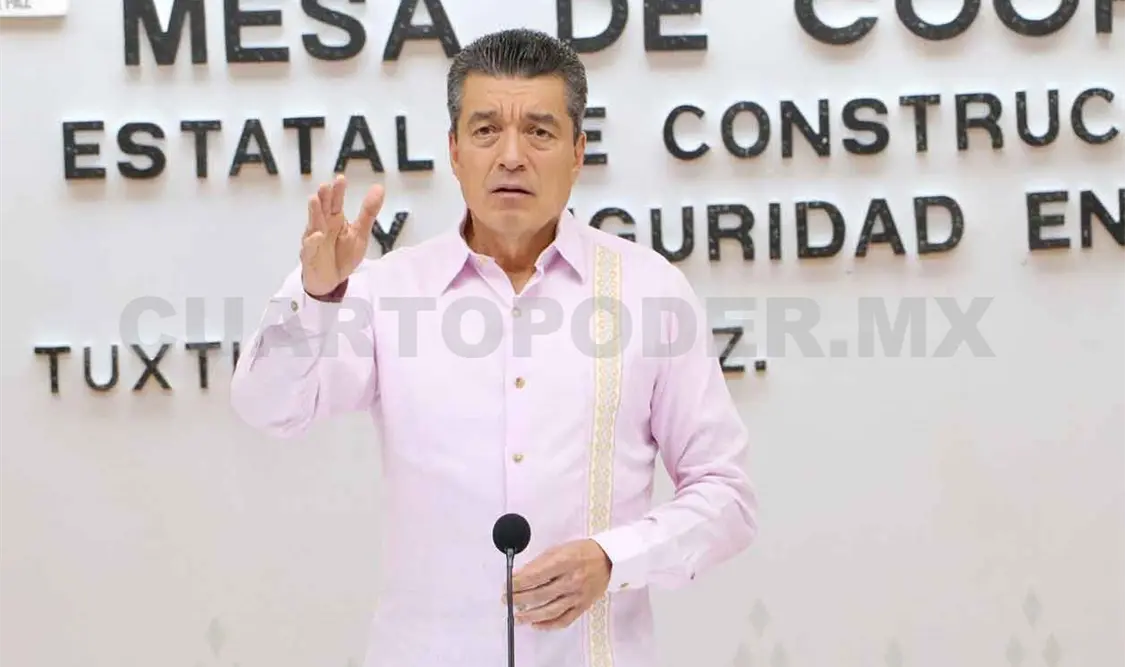 Pide gobernador alejarse de zonas de riesgo por lluvias