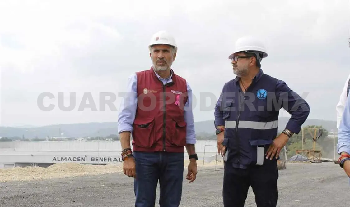 Doble paso a desnivel avanza a través de varios frentes